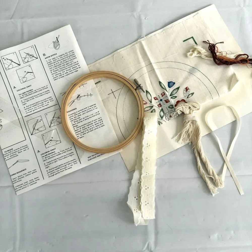 Vintage Creative Circle Memory Bouquet  #0834 Candlewicking  Kit Hoop Wall Decor